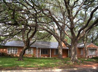 2306 N Wheeler St, Victoria, TX 77901