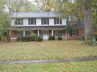 10520 Whitewood Rd, Brecksville, OH 44141