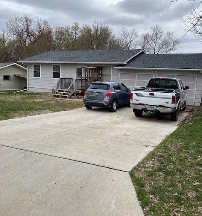 513 Superior Ave, Crooks, SD 57020 Zillow