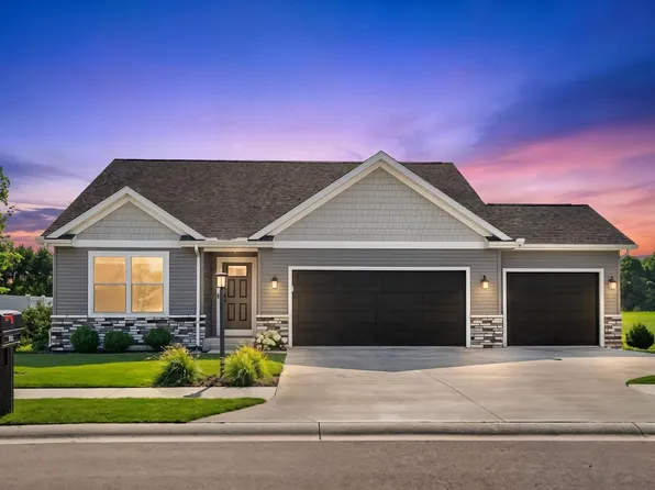 450 N Eastfield Cir, Milford, IN 46542