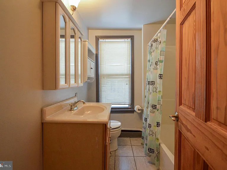712 Laurel Blvd — Photo 19