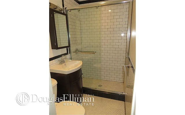 Rented by Douglas Elliman | media 41