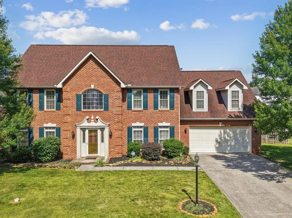 3313 Bridlebrooke Dr, Knoxville, TN 37938