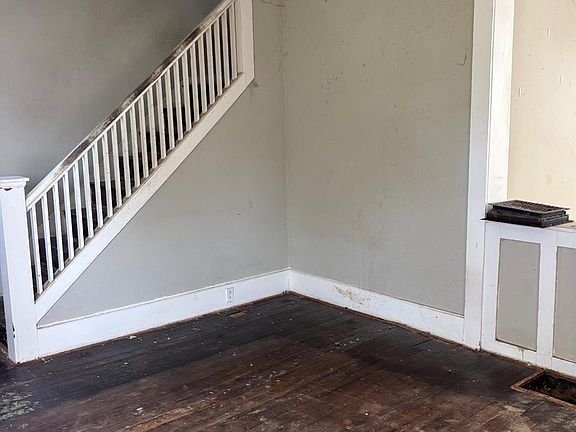 4th image of 1028 Haynes St