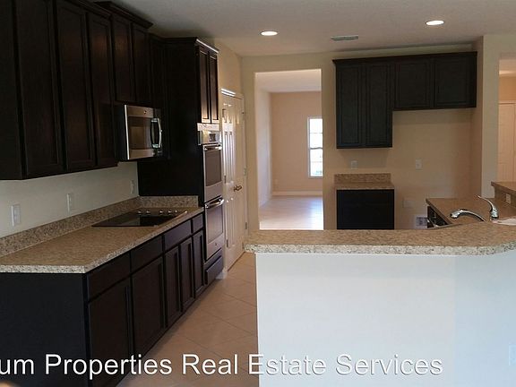 3rd image of 4730 Rockvale Dr