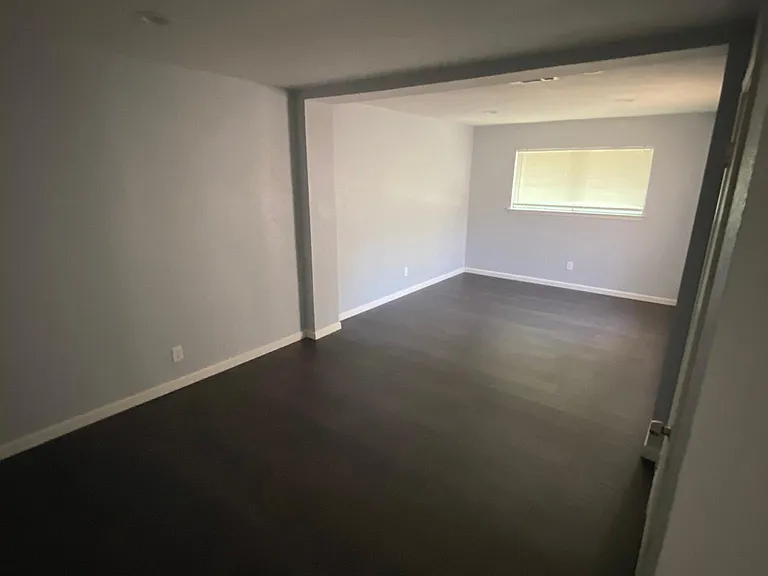 1300 Glynn Oaks Dr — Photo 6