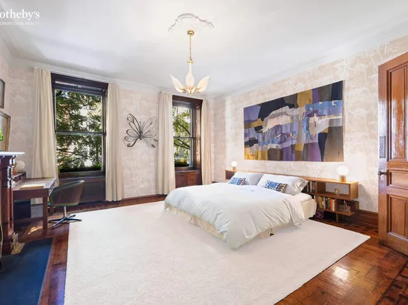 138 West 82nd Street image 28 of 39