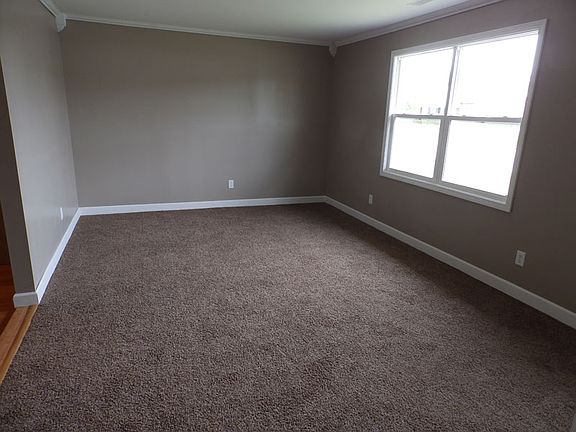 5th image of 647 W Fayette St