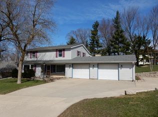 842 Minerva St, Horicon, WI 53032