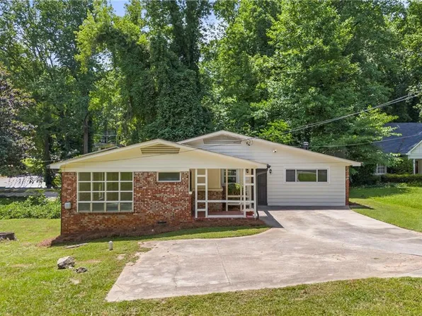 3121 Dodson Dr, East Pt, GA 30344