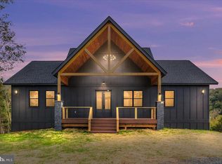 21 Mockingbird Ln, Luray, VA 22835