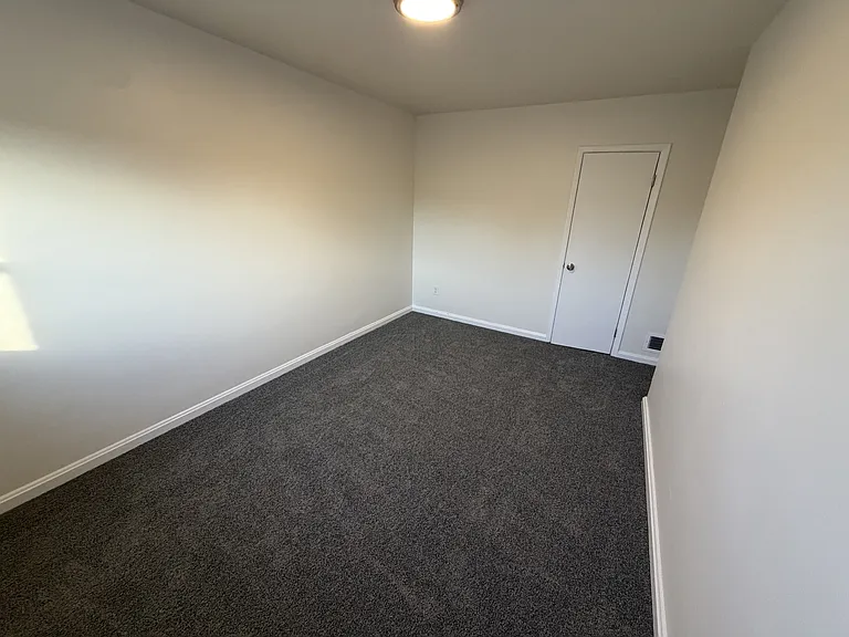 1402 Nicolay Way #1 — Photo 9