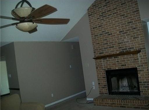 2nd image of 141 Booth Cir
