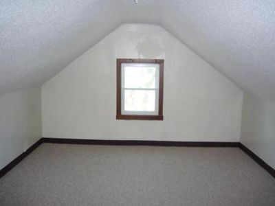 100 Pierce St, New Bedford, MA, 02740