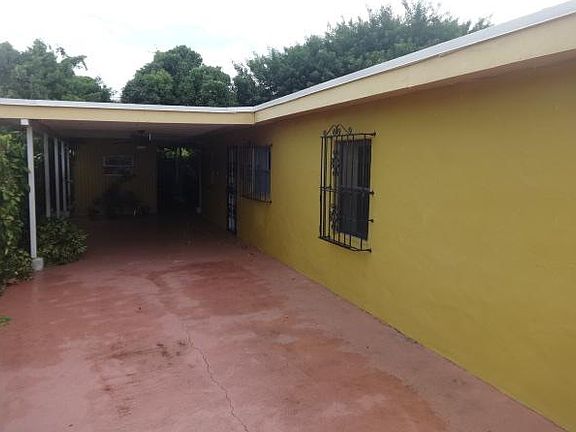 5th image of 10309 NW 30th Ave