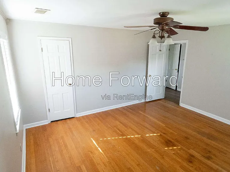 517 N 3rd St — Photo 34