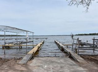 57 Woodhills Bay Rd, Fox lake, IL 60020