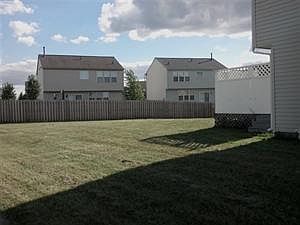 3rd image of 7658 Carlton Dr