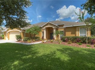 5716 Tanagerside Rd, Lithia, FL 33547