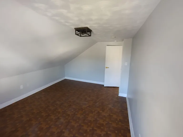 235 Pleasant St #3 — Photo 23