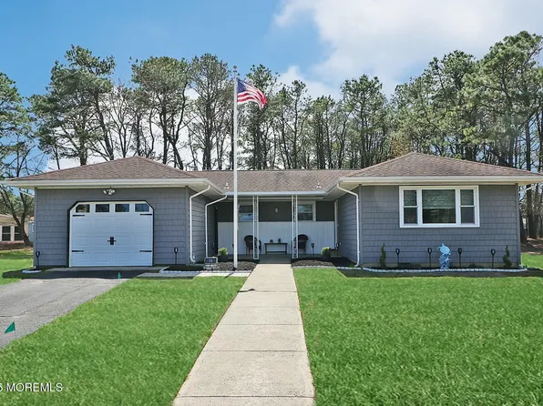 14 Wakan Court, Toms River, NJ 08757