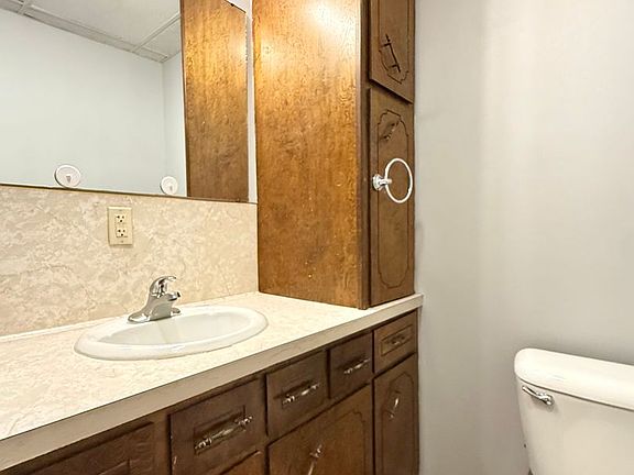3rd image of 706 S 4th St APT A