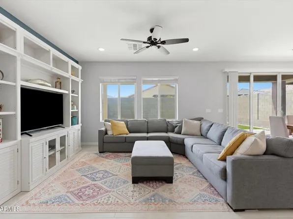 2150 N MARKETSIDE Avenue, Buckeye, AZ 85396