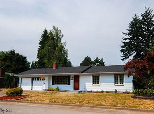 10637 NE Russell Ct, Portland, OR 97220