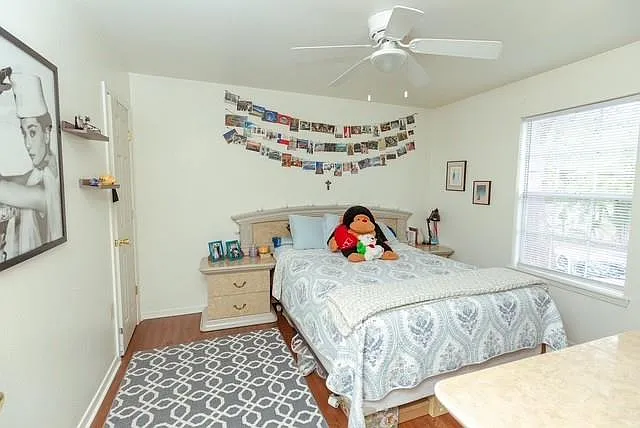 712 Peques St — Photo 9