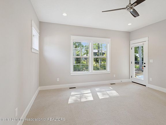 5th image of 14150 Wood Rd