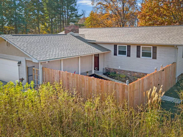 1088 W 400 S, La Porte, IN 46350