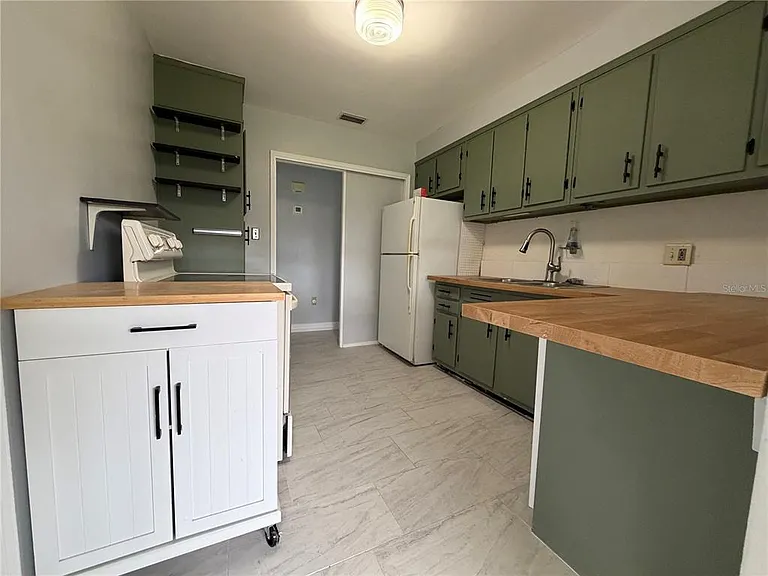 710 Winthrop Pl — Photo 7