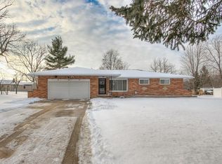 7336 Glenshire Rd, Bedford, OH 44146