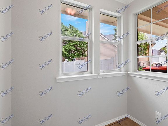 5th image of 100 Hilltop Dr