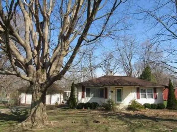 2856 Old Yellow Springs Rd, Fairborn, OH 45324