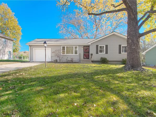 7905 Appleton Ave, Raytown, MO 64138