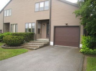 4584 McDonald Rd, Syracuse, NY 13215