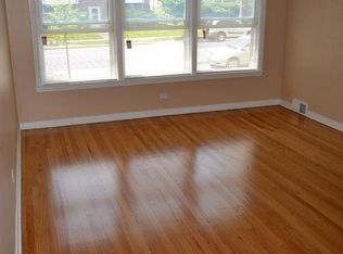 8930 Bronx Ave, Skokie, IL 60077