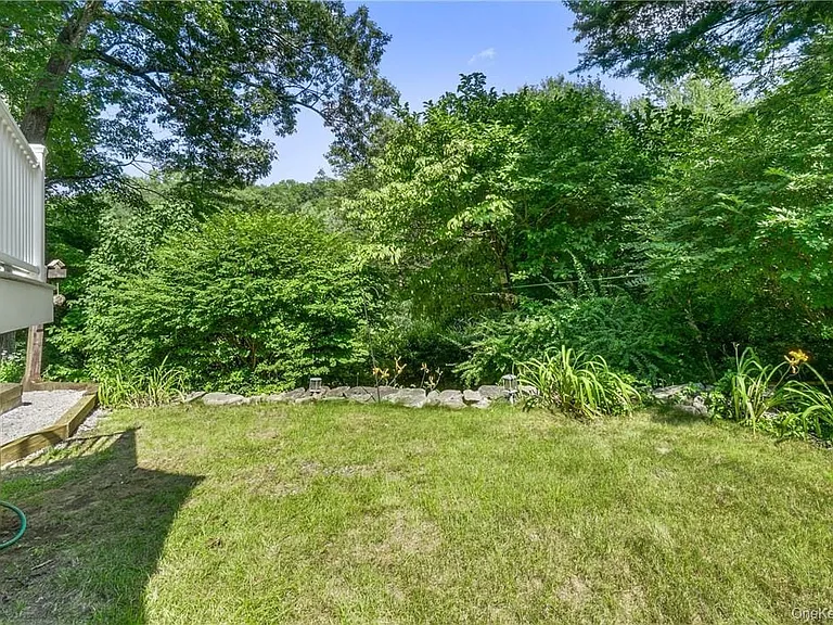 64 Pine Cliff Rd — Photo 28