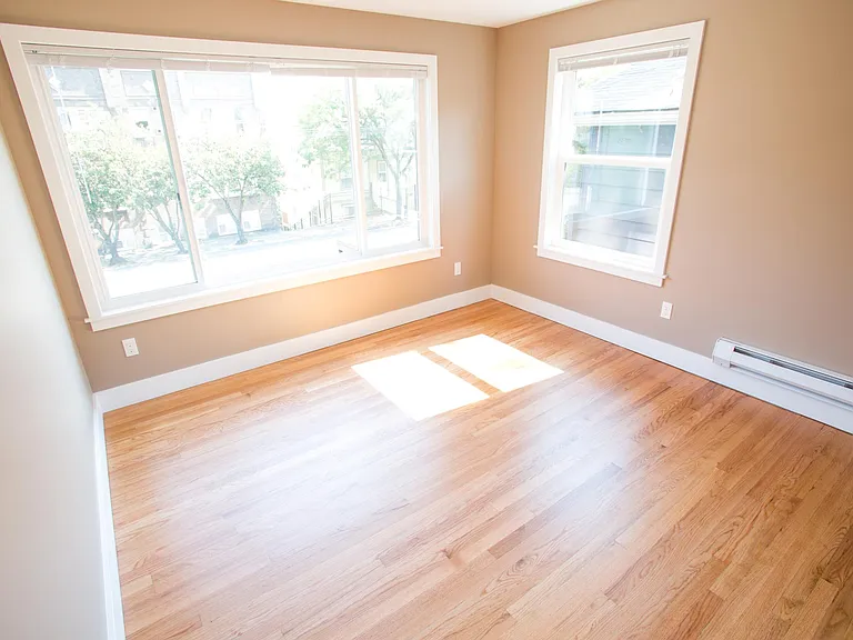 2221 E Thomas St #2 — Photo 5