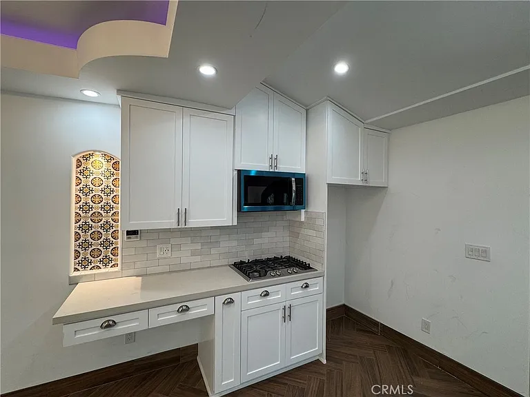 3104 1/2 Hollydale Dr — Photo 9