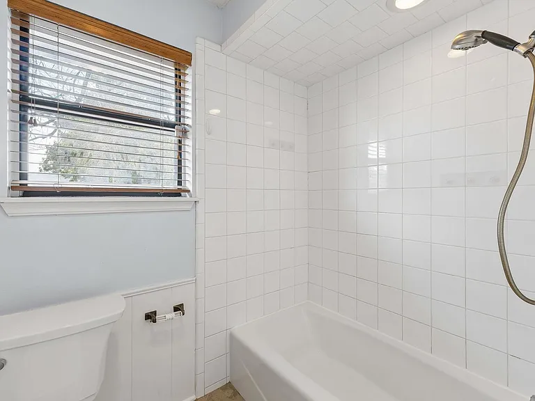 213 S Silver Dr — Photo 20