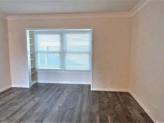 4th image of 725 Manchester Dr #4