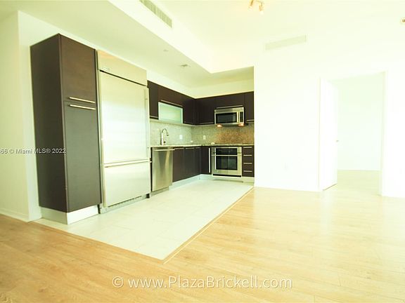 4th image of 950 Brickell Bay Dr APT 4807