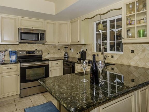 5th image of 5204 W Vogel Ave