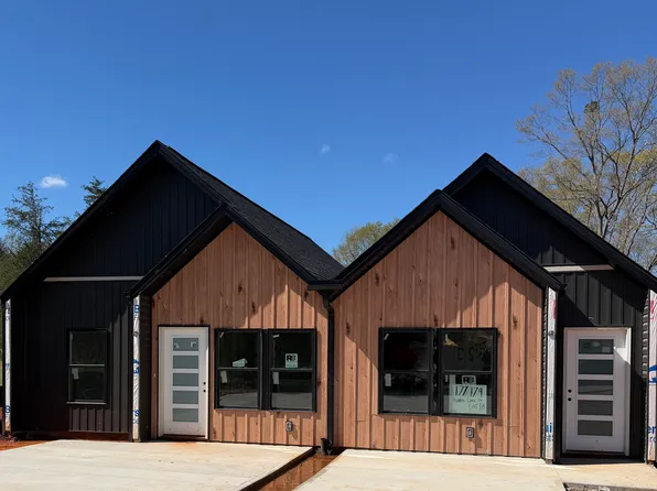 90 Hidden Lake Rd #106, Chesnee, SC 29323