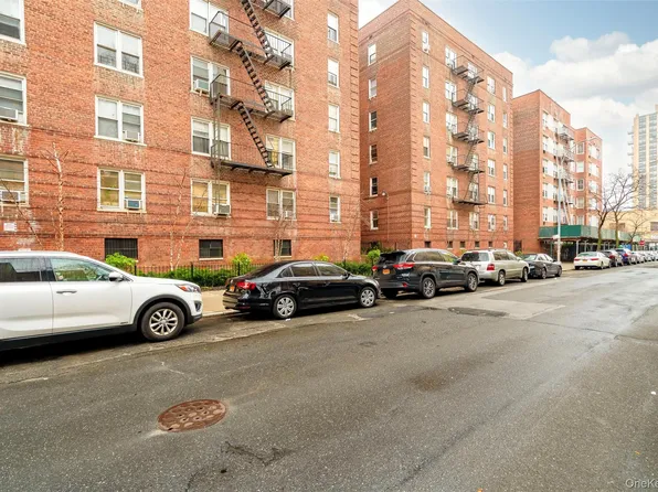 2080 Barnes Avenue #4A, Bronx, NY 10462