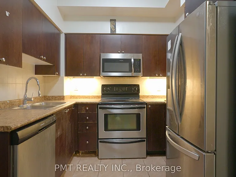 388 Prince Of Wales Dr #305 — Photo 4