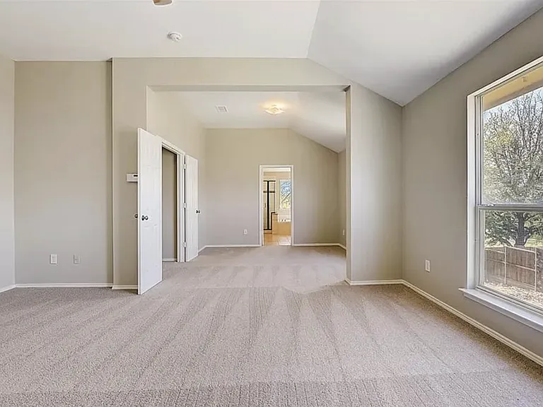 1516 Cedar Brook Ct — Photo 4