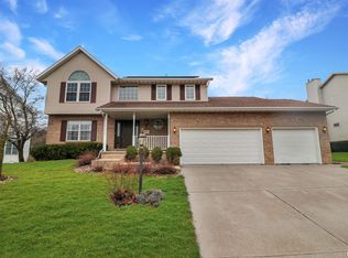 2111 W Murphy Dr, Dunlap, IL 61525